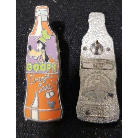 Disney Pin 75117 DLR 2010 Hidden Mickey Series Soda Bottle Collection Goofy - Picture 2 of 2